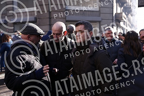On the fourth anniversary of the murder of Oliver Ivanovic, citizens and opposition leaders gathered in front of the Presidency of the Republic of Serbia, and then went for a walk along the route to the Church of St. Mark under the slogan 