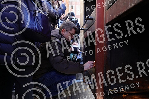 On the fourth anniversary of the murder of Oliver Ivanovic, citizens and opposition leaders gathered in front of the Presidency of the Republic of Serbia, and then went for a walk along the route to the Church of St. Mark under the slogan 