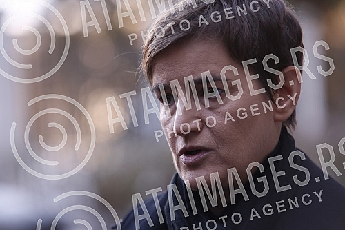 The republican referendum was called in order to confirm the Act on Changing the Constitution of Serbia.Republicki referendum raspisan radi potvrdjivanja Akta o promeni Ustava Srbije.