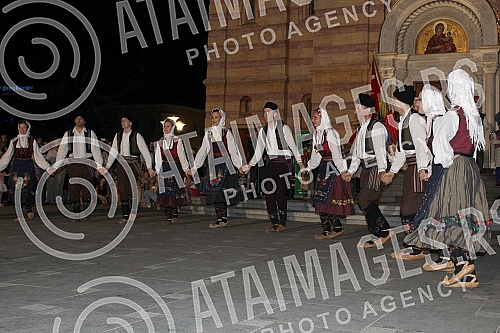 Opening ceremony of Dukat fest held in Banja Luka in front of temlp of Hrista Spasitelja.Svecana ceremonija otvaranja Dukat festa odrzana u Banja Luci ispred Hrama Hrista Spasitelja.