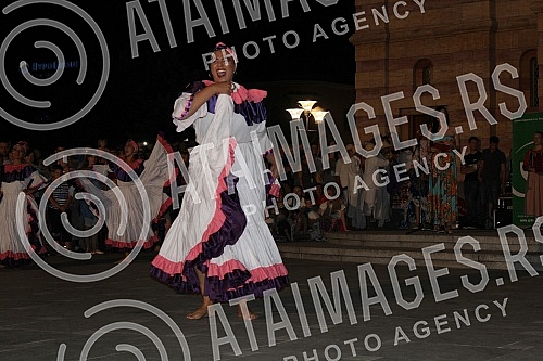 Opening ceremony of Dukat fest held in Banja Luka in front of temlp of Hrista Spasitelja.Svecana ceremonija otvaranja Dukat festa odrzana u Banja Luci ispred Hrama Hrista Spasitelja.