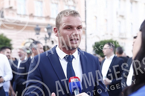 The state manifestation dedicated to the memory of all martyred and exiled Serbs on the occasion of the 27th anniversary of the military action Storm, this year was held in Novi Sad on Freedom Square.Drzavna manifestacija posvecena secanju na sve st