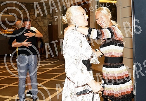 Saban Saulic's grandson, Anderlecht football player Luka Adzic and his wife Aleksandra became parents yesterday, and tonight a celebration was organized in the Topciderac restaurant on the occasion of Lana Adzic's birth.Unuk Sabana Saulica, fudbale