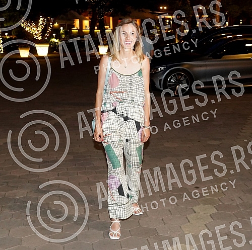 Saban Saulic's grandson, Anderlecht football player Luka Adzic and his wife Aleksandra became parents yesterday, and tonight a celebration was organized in the Topciderac restaurant on the occasion of Lana Adzic's birth.Unuk Sabana Saulica, fudbale