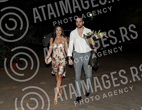 Saban Saulic's grandson, Anderlecht football player Luka Adzic and his wife Aleksandra became parents yesterday, and tonight a celebration was organized in the Topciderac restaurant on the occasion of Lana Adzic's birth.Unuk Sabana Saulica, fudbale