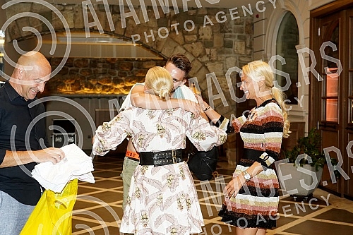 Saban Saulic's grandson, Anderlecht football player Luka Adzic and his wife Aleksandra became parents yesterday, and tonight a celebration was organized in the Topciderac restaurant on the occasion of Lana Adzic's birth.Unuk Sabana Saulica, fudbale