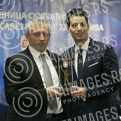 In the sports center Haus of Football in Stara Pazova FSS held six sessions of the Assembly of the Serbian Football Association, chaired by Tomislav Karadzic - President of FSS.U Sportskom centru FSS u Staroj Pazovi odrzana je Sesta sednica Skupst