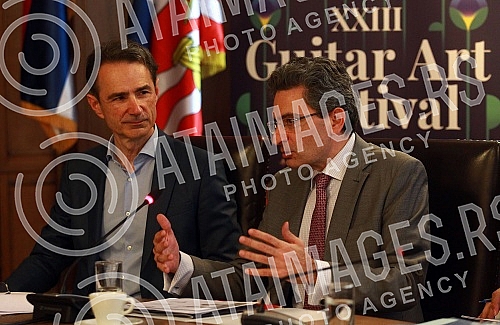 The regular annual press conference of the Guitar Art Festival was held in the Press Hall of the Belgrade City Assembly.Redovna godisnja konferencija za novinare Guitar Art festivala u odrzana je u Press sali Skupstine grada Beograda.