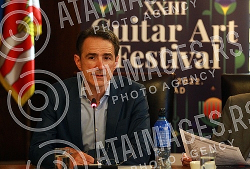 The regular annual press conference of the Guitar Art Festival was held in the Press Hall of the Belgrade City Assembly.Redovna godisnja konferencija za novinare Guitar Art festivala u odrzana je u Press sali Skupstine grada Beograda.