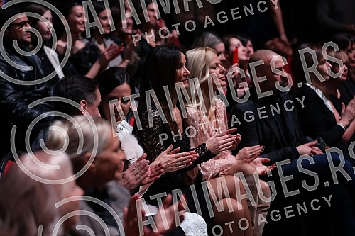 The 50th L'Oreal Belgrade Fashion Week closed with a fashion show of the VIgorÂ® collection of Igor Todorovic's atelier.

Modnom revijom kolekcije VIgorÂ® ateljea Igora Todorovica zatvorena je 50. L'Oreal beogradska nedelja mode. 