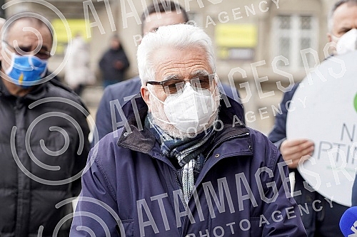 In the Second basic court, Rade Panic, a member of the Assembly of free Serbia and president of the Union of doctors and pharmacists of Serbia, filed a lawsuit against Serbian president Aleksandar Vucic for insulting honor, and then gave statements t