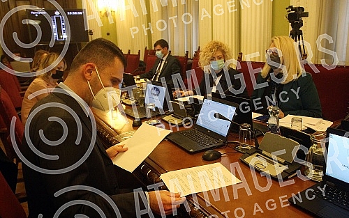 A sitting of the Committee of finance, the republic budget and the control of spending public funds was held in the National Assembly.U Narodnoj skupstini odrzana sednica Odbora za finansije, republicki budzet i kontrolu trosenja javnih sredstava.