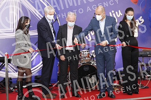 The Minister of Health in the Government of the Republic of Serbia, Dr. Zlatibor Loncar, attended the ceremony on the occasion of the opening of the new special gas filling station and laboratory of the company Messer Tehogas.Ministar zdravlja u Vl