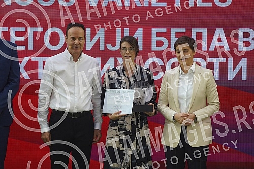 The President of the Government of the Republic of Serbia, Ana Brnabic, attended the awarding of the Wine Trophy of the Open Balkans as part of the First International Wine Fair Wine Vision of the Open Balkans in Hall 1 of the Belgrade Fair.Predsed