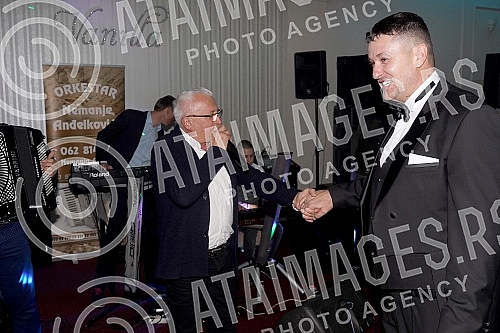 Wedding festivities on the occasion of the wedding of Vuk Djuricic and Mile were held at the Wedding Center Vanilla in Stara Pazova.Svadbeno veselje povodom vencanja Vuka Djuricica i Mile upriliceno je u Wedding centru Vanilla u Staroj Pazovi.