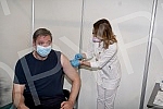 The President of the Republic of Serbia, Aleksandar Vucic, received the third (booster) dose of the coronavirus vaccine at the vaccination point in Hall 7 at the Belgrade Fair.Predsednik Republike Srbije Aleksandar Vucic primio je trecu (buster) do