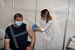 The President of the Republic of Serbia, Aleksandar Vucic, received the third (booster) dose of the coronavirus vaccine at the vaccination point in Hall 7 at the Belgrade Fair.Predsednik Republike Srbije Aleksandar Vucic primio je trecu (buster) do
