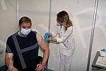 The President of the Republic of Serbia, Aleksandar Vucic, received the third (booster) dose of the coronavirus vaccine at the vaccination point in Hall 7 at the Belgrade Fair.Predsednik Republike Srbije Aleksandar Vucic primio je trecu (buster) do