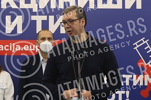 The President of the Republic of Serbia, Aleksandar Vucic, received the third (booster) dose of the coronavirus vaccine at the vaccination point in Hall 7 at the Belgrade Fair.Predsednik Republike Srbije Aleksandar Vucic primio je trecu (buster) do