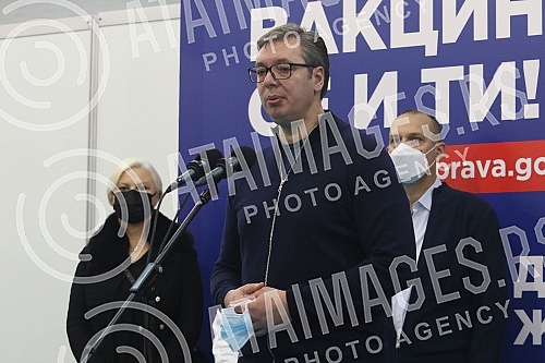 The President of the Republic of Serbia, Aleksandar Vucic, received the third (booster) dose of the coronavirus vaccine at the vaccination point in Hall 7 at the Belgrade Fair.Predsednik Republike Srbije Aleksandar Vucic primio je trecu (buster) do