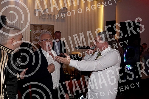 Wedding festivities on the occasion of the wedding of Vuk Djuricic and Mile were held at the Wedding Center Vanilla in Stara Pazova.Svadbeno veselje povodom vencanja Vuka Djuricica i Mile upriliceno je u Wedding centru Vanilla u Staroj Pazovi.