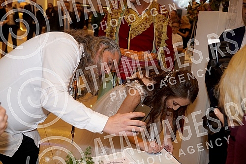 Wedding festivities on the occasion of the wedding of Vuk Djuricic and Mile were held at the Wedding Center Vanilla in Stara Pazova.Svadbeno veselje povodom vencanja Vuka Djuricica i Mile upriliceno je u Wedding centru Vanilla u Staroj Pazovi.