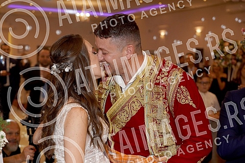 Wedding festivities on the occasion of the wedding of Vuk Djuricic and Mile were held at the Wedding Center Vanilla in Stara Pazova.Svadbeno veselje povodom vencanja Vuka Djuricica i Mile upriliceno je u Wedding centru Vanilla u Staroj Pazovi.