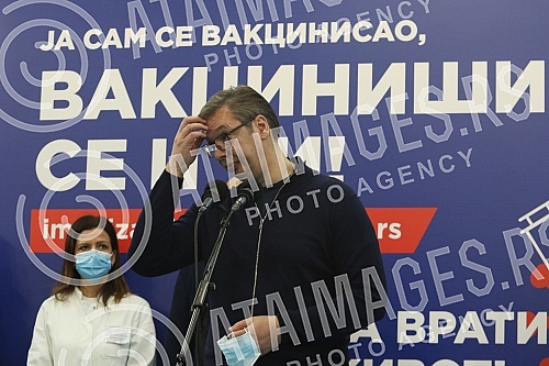 The President of the Republic of Serbia, Aleksandar Vucic, received the third (booster) dose of the coronavirus vaccine at the vaccination point in Hall 7 at the Belgrade Fair.Predsednik Republike Srbije Aleksandar Vucic primio je trecu (buster) do