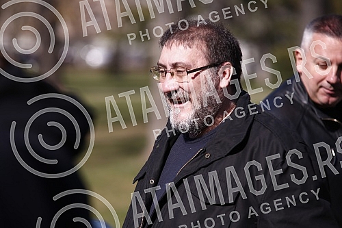 In front of the Presidency, a press conference was held by the Vice President of the Party of Freedom and Justice, Dejan Bulatovic, on the alleged new affair in Serbian agriculture.Ispred Predsednistva je odrzana konferencija za medije potpredsedni