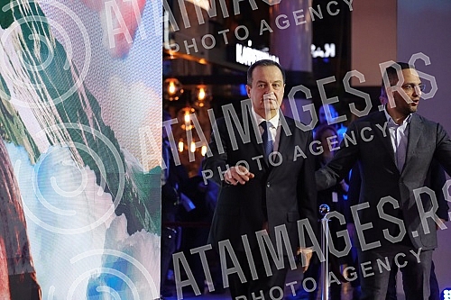 The jubilee ceremony of the 50th Festa was held in Kombank Hall.Ceremonija svecanog otvaranja jubilanog, 50. Festa  odrzan je u Kombank dvorani.