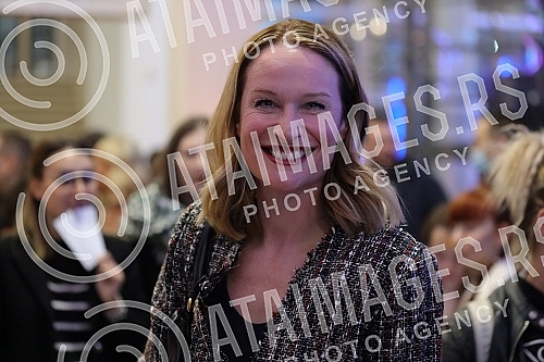 The jubilee ceremony of the 50th Festa was held in Kombank Hall.Ceremonija svecanog otvaranja jubilanog, 50. Festa  odrzan je u Kombank dvorani.