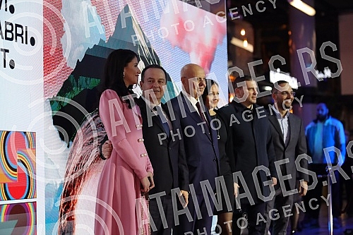 The jubilee ceremony of the 50th Festa was held in Kombank Hall.Ceremonija svecanog otvaranja jubilanog, 50. Festa  odrzan je u Kombank dvorani.