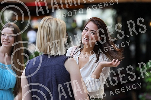 The humanitarian foundation Humanist organized the event, which aims to raise funds for the treatment of a boy named Jakov Kovacic, who suffers from bronchopulmonary dysplasia, and who is one of the children within the Be Human Foundation.Humanitar