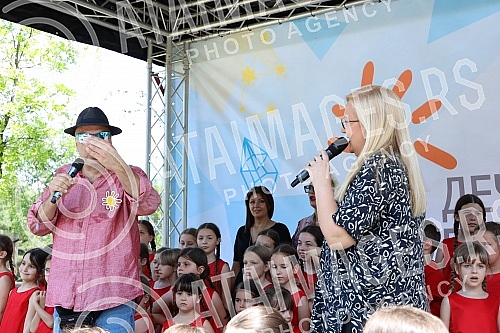 A concert on the occasion of the 70th birthday of the Children's Cultural Center of Belgrade was held in Tasmajdan Park.Koncert povodom 70. rodjendana Decjeg kulturnog centra Beogarda odrzan je u Tasmajdanskom parku.