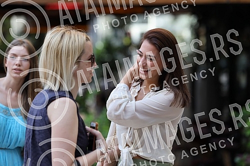 The humanitarian foundation Humanist organized the event, which aims to raise funds for the treatment of a boy named Jakov Kovacic, who suffers from bronchopulmonary dysplasia, and who is one of the children within the Be Human Foundation.Humanitar