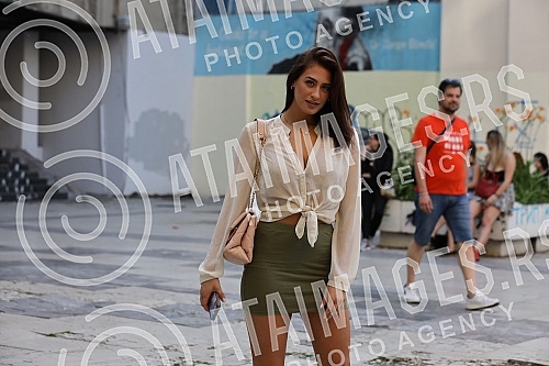 The humanitarian foundation Humanist organized the event, which aims to raise funds for the treatment of a boy named Jakov Kovacic, who suffers from bronchopulmonary dysplasia, and who is one of the children within the Be Human Foundation.Humanitar