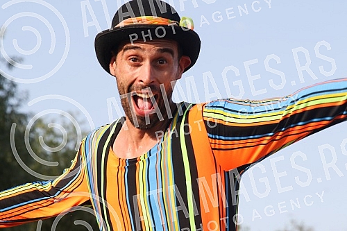 EcoKultArt festival KRNJART, organized by the New Optimism Movement, UG Bela caplja 1165, UG Komsija - Krnjaca, National Ecological Association (NEA) and Civic Initiatives, was held on the Danube embankment in the Belgrade neighborhood of Krnjaca.E