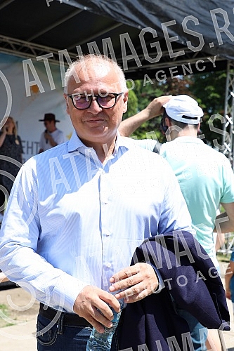 A concert on the occasion of the 70th birthday of the Children's Cultural Center of Belgrade was held in Tasmajdan Park.Koncert povodom 70. rodjendana Decjeg kulturnog centra Beogarda odrzan je u Tasmajdanskom parku.