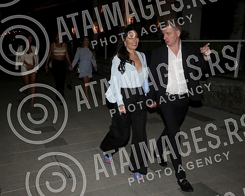 Singer Svetlana Raznatovic celebrated her birthday at the Lafayette club.Pevacica Svetlana Raznatovic proslavila rodjendan u  Lafayette club.