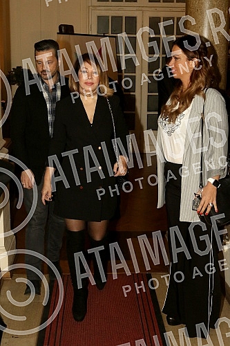 A celebration of 150 organized tourism on the island of Hvar was held at the Book Club.Proslava povodom 150 organizovanog turizma na ostrvu Hvar odrzano u Klubu knjizevnika.