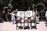 The Kreni-promeni movement and the Association for the Protection of Constitutionality and Legality organized a performance and a press conference in front of REM on the occasion of petitions to take away the frequency from Happy and Pink televisions