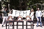 The Kreni-promeni movement and the Association for the Protection of Constitutionality and Legality organized a performance and a press conference in front of REM on the occasion of petitions to take away the frequency from Happy and Pink televisions