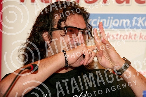 Press conference Aleksandar Vuksanovic - Ace Lukas before a concert on November 3.Pres konferencija Aleksandra Vuksanovica - Ace Lukasa pred koncert 3. novembra