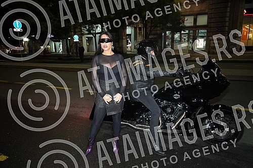 The latest iPhone 14 Pro and iPhone 14 Pro Max phone models have arrived in Serbia, and on this occasion, a special event was organized in the iSTYLE store at midnight, where Seka Aleksic was a guest.Najnoviji iPhone 14 Pro i iPhone 14 Pro Max mode