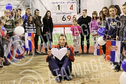Ivana Spanovic, the winner of the gold medal at the WC indoor in the Birmingham.Docek Ivane Spanovic po osvajanju zlatn medalje na SP u dvorani u Birmigemu.