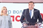Milorad Dodik, the president of SNSD and the candidate of this political party for the president of Republika Srpska, announced the election victory tonight.Milorad Dodik, predsednik SNSD-a i kandidat ove politicke partije za predsednika Republike 