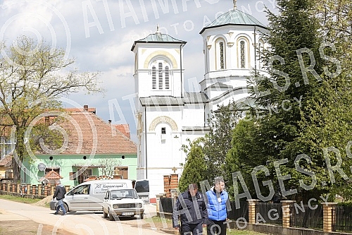 Pensioner Bozidar D. (77) at the morning in a village near Golubac - Baric killed three and then in the yard of the church committed suicide.