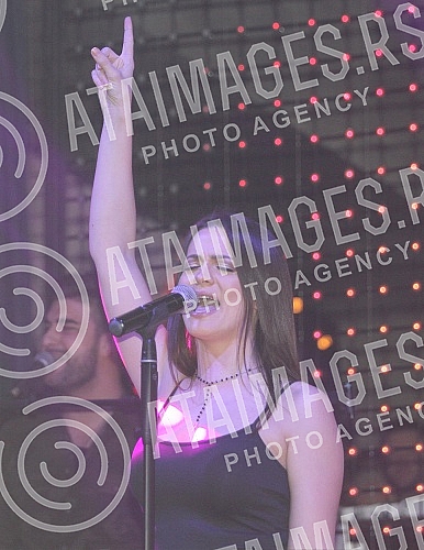 Performance of Milica Pavlovic held in night club Gotik.Nastup Milice Pavlovic u nocnom klubu Gotik.