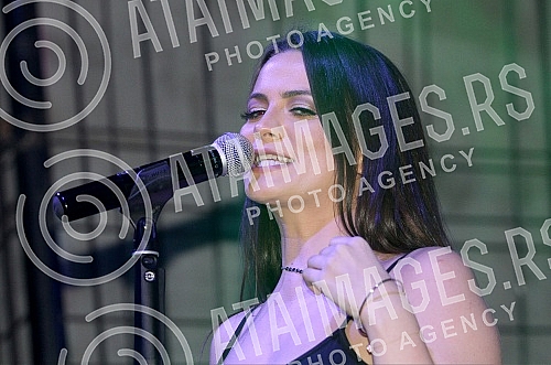 Performance of Milica Pavlovic held in night club Gotik.Nastup Milice Pavlovic u nocnom klubu Gotik.