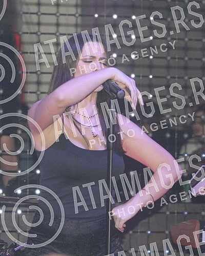 Performance of Milica Pavlovic held in night club Gotik.Nastup Milice Pavlovic u nocnom klubu Gotik.